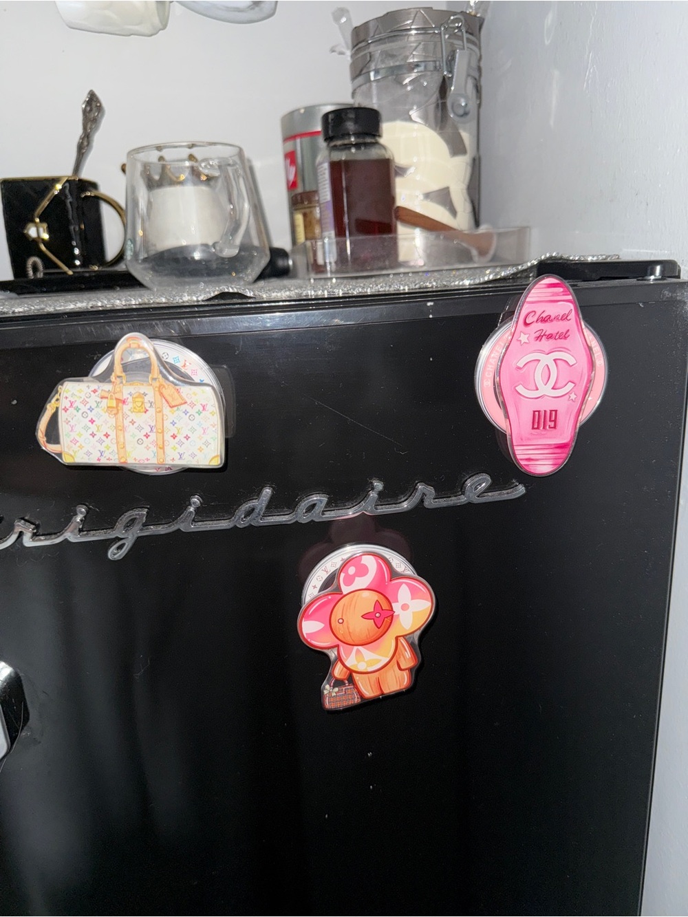 ONE iPhone pop socket holder / Decorative Refrigerator Magnet / grip